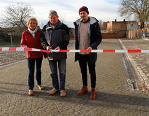 Scherenschnitt_Parkplatz_Kirchstra&szlig;e