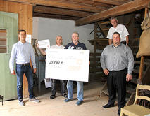 Spendenscheck_M�hlenhof