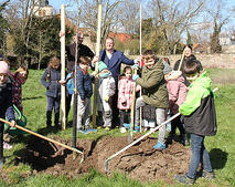 Baumpflanzaktion Pfarrgarten Barleben